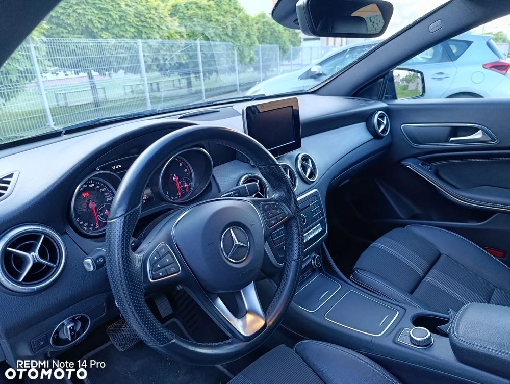 Mercedes-Benz CLA - 33