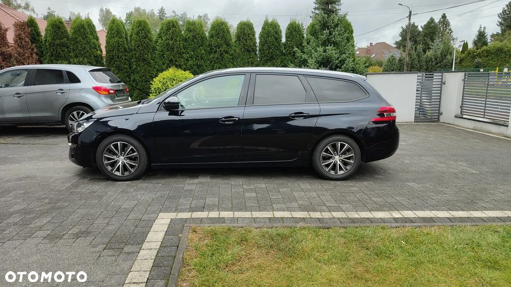 Peugeot 308 1.6 BlueHDi Allure S&S - 25