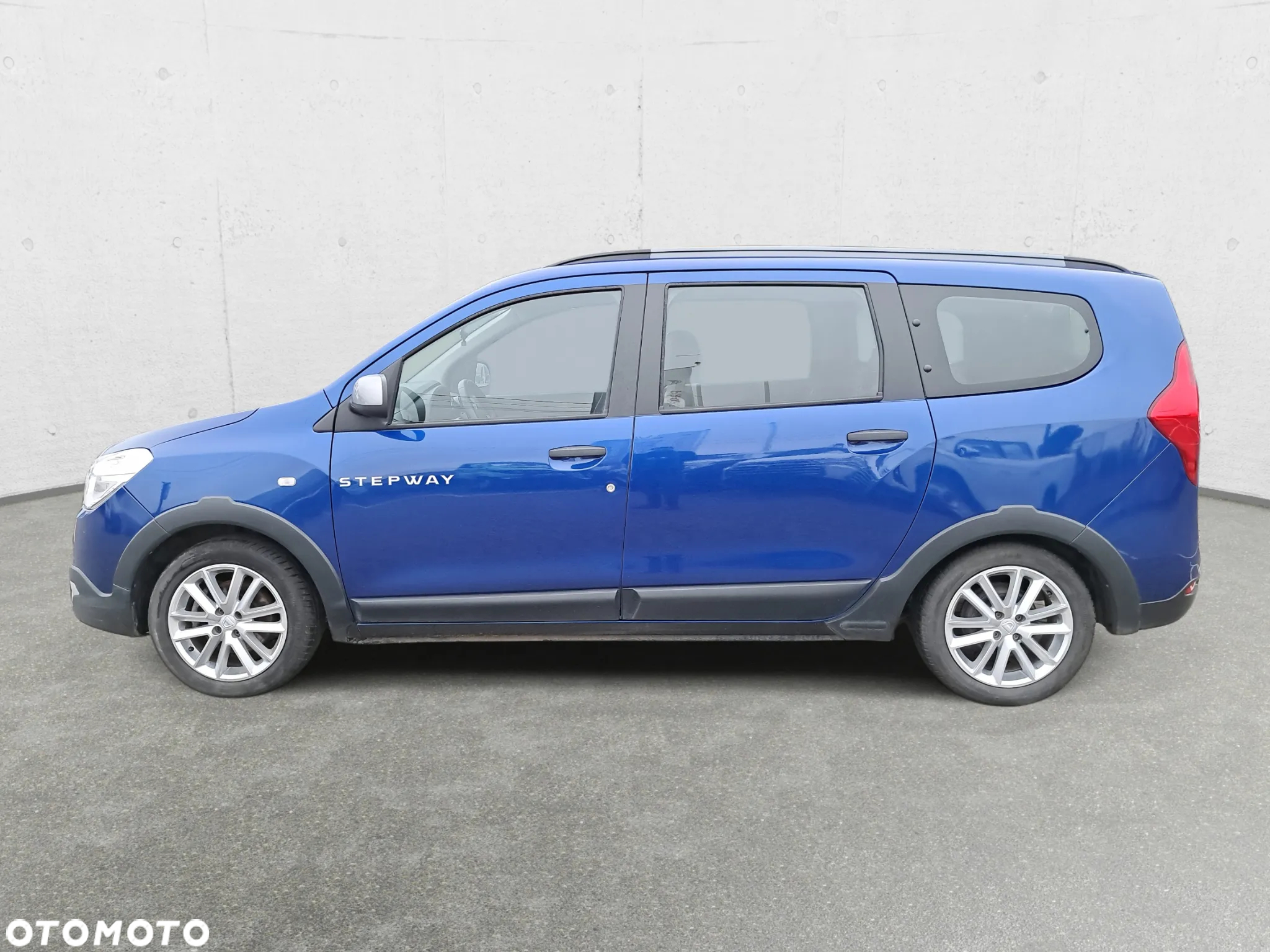 Dacia Lodgy 1.5 Blue dCi Stepway S&S - 8