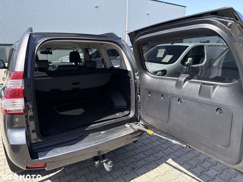 Toyota Land Cruiser LC 2.8 D-4D Invincible - 11