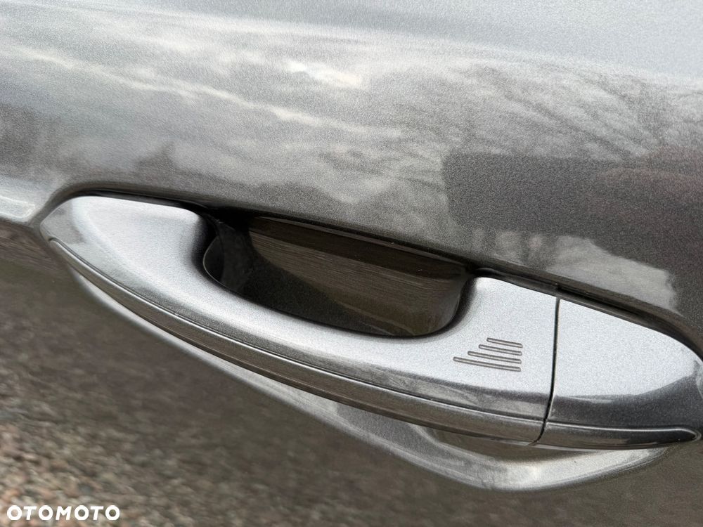 Ford Mondeo - 10