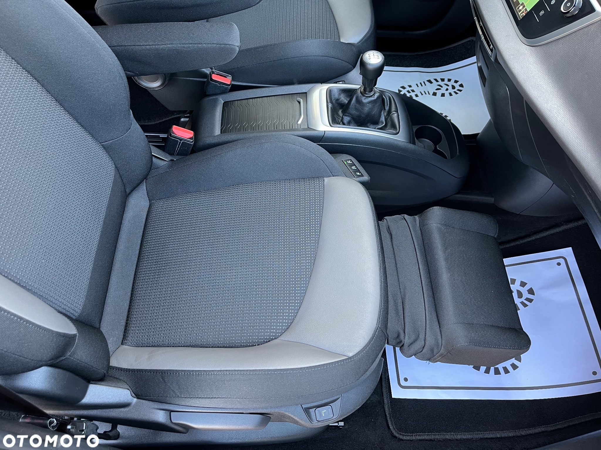 Citroën C4 Picasso 1.6 THP Exclusive - 16
