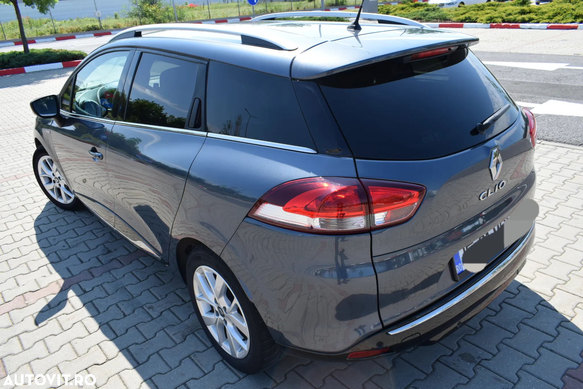 Renault Clio Grandtour (Energy) TCe 90 Start & Stop LIMITED - 3