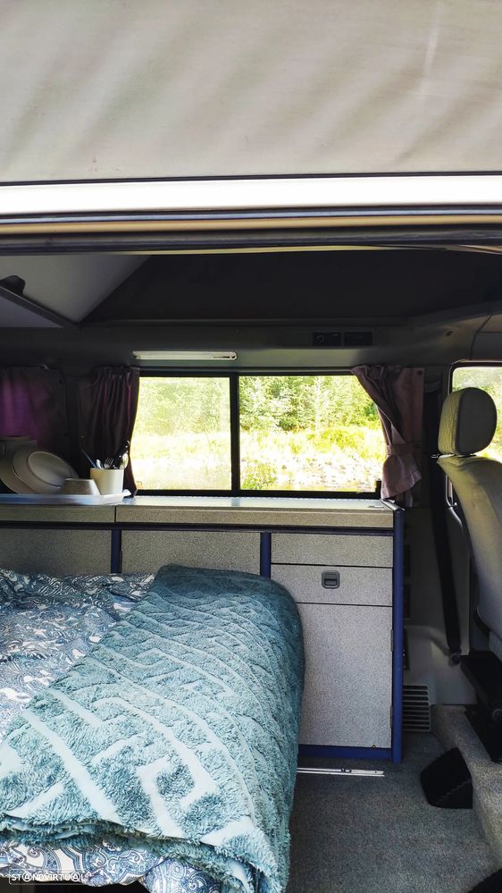 VW Transporter 2.4 D Calif. Coach - 10