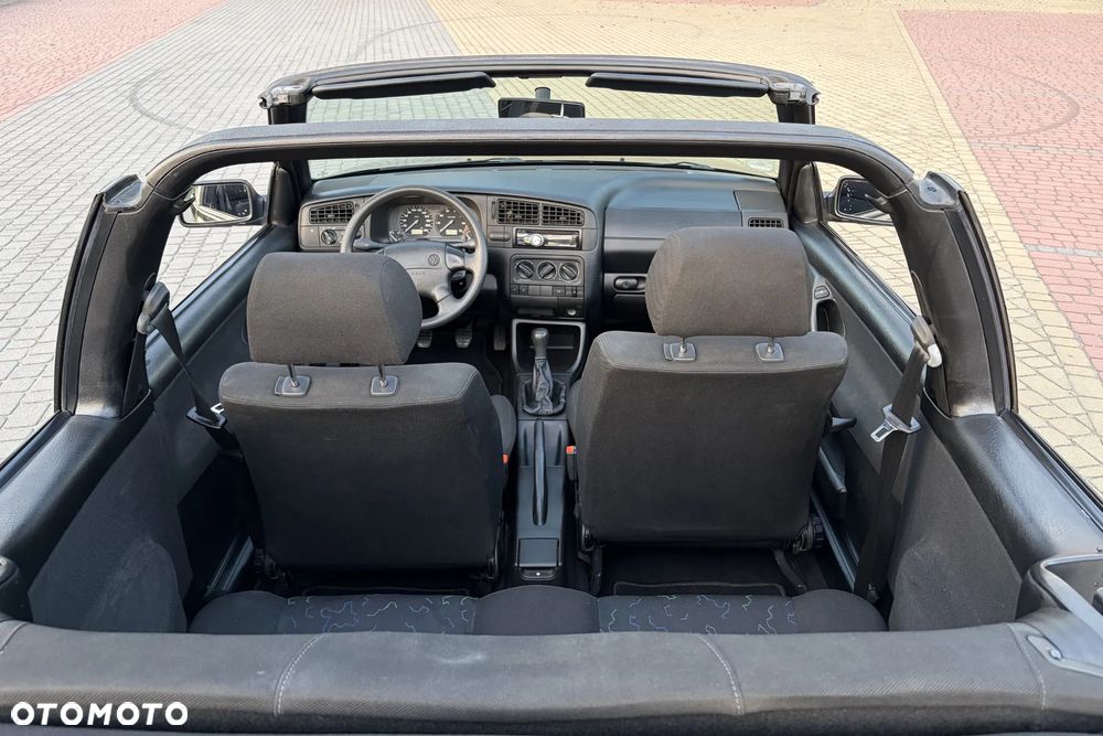 Volkswagen Golf 1.8 CL - 6