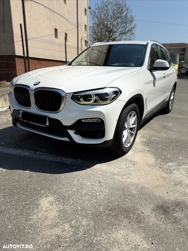 BMW X3 xDrive20d AT Luxury Line - 3
