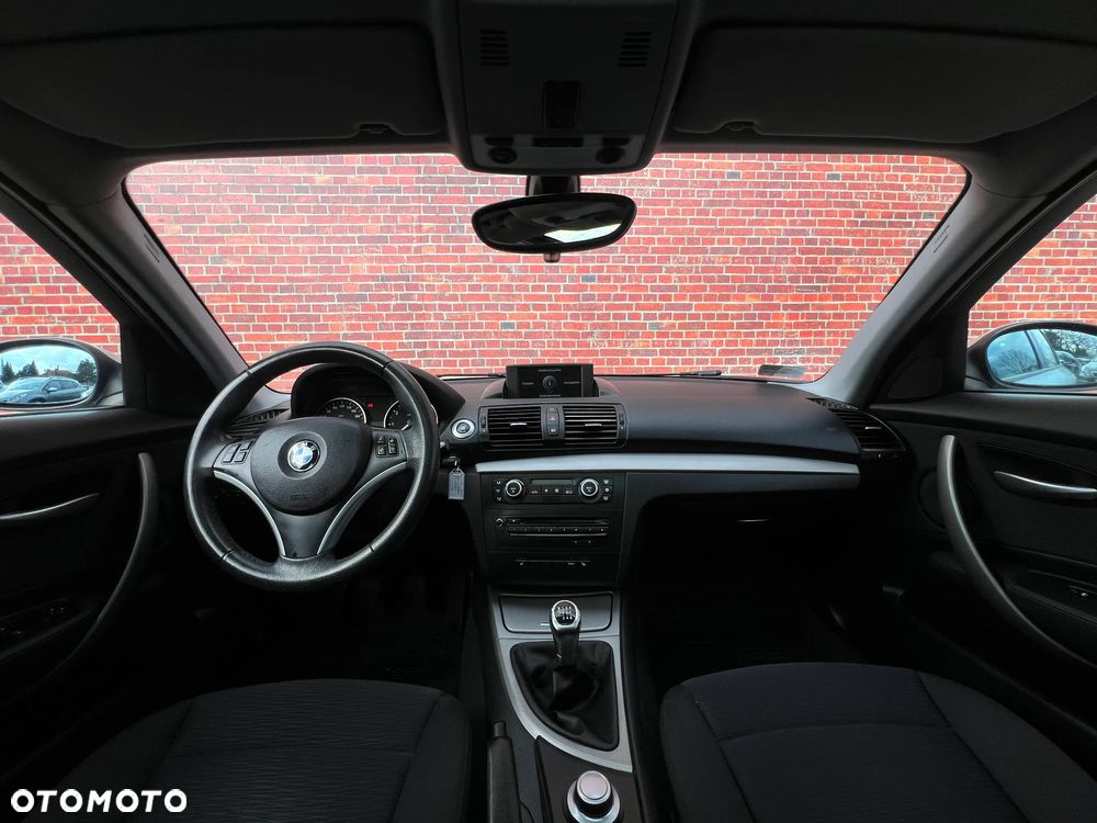 BMW Seria 1 116i - 6