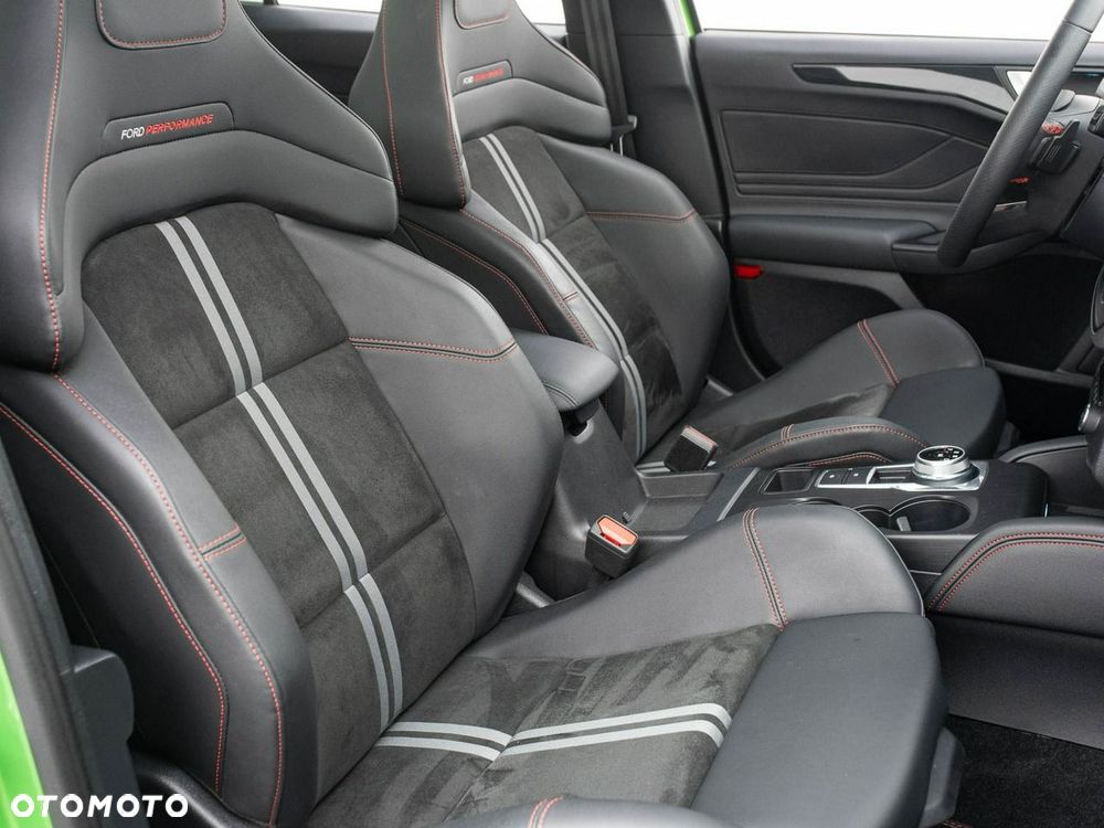 Ford Focus 2.3 EcoBoost S&S ST X - 32