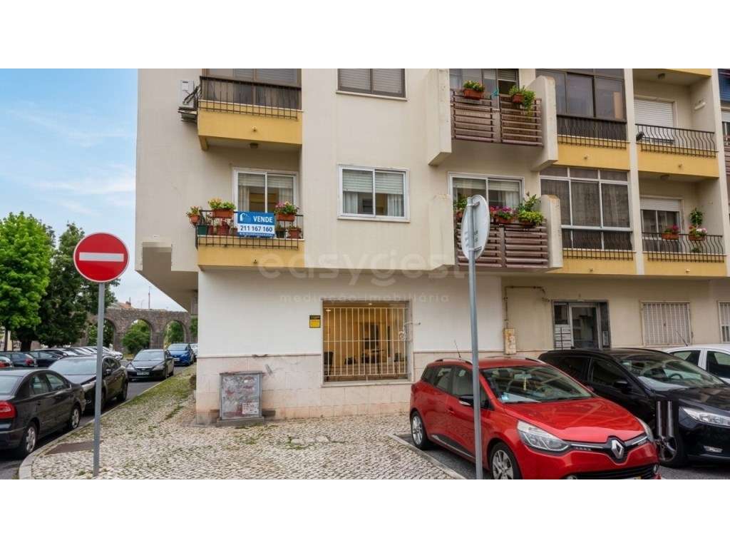 Apartamento T2 Junto as escolas - Central na Amadora - Grande imagem: 2/28