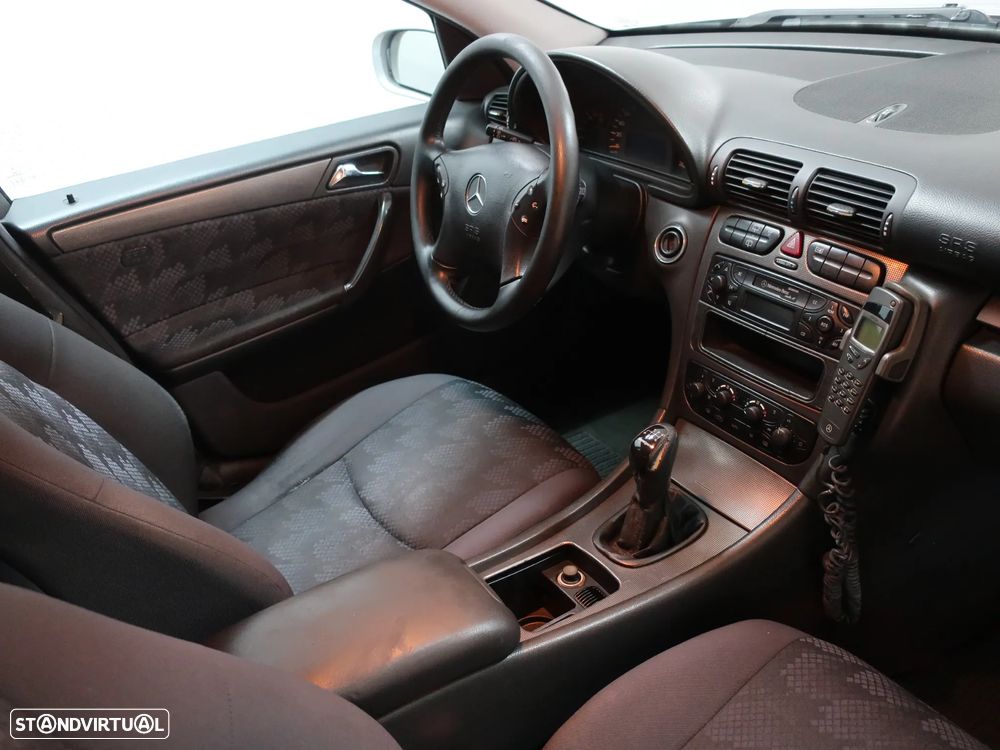 Mercedes-Benz C 220 T CDI Avantgarde - 19