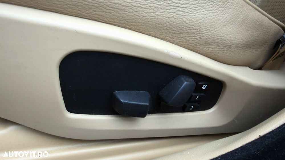 BMW Seria 5 520d Aut. Edition Exclusive - 4