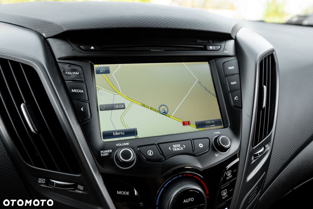 Hyundai Veloster 1.6 Turbo Premium - 32