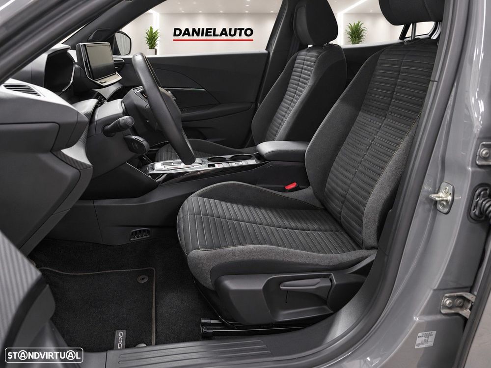 Peugeot e-2008 50 kWh Style - 4