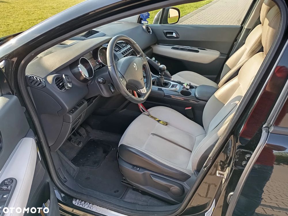 Peugeot 3008 HDi 115 Allure - 3