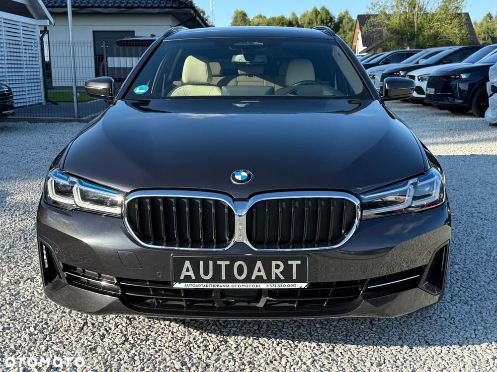 BMW Seria 5 520d Luxury Line - 2