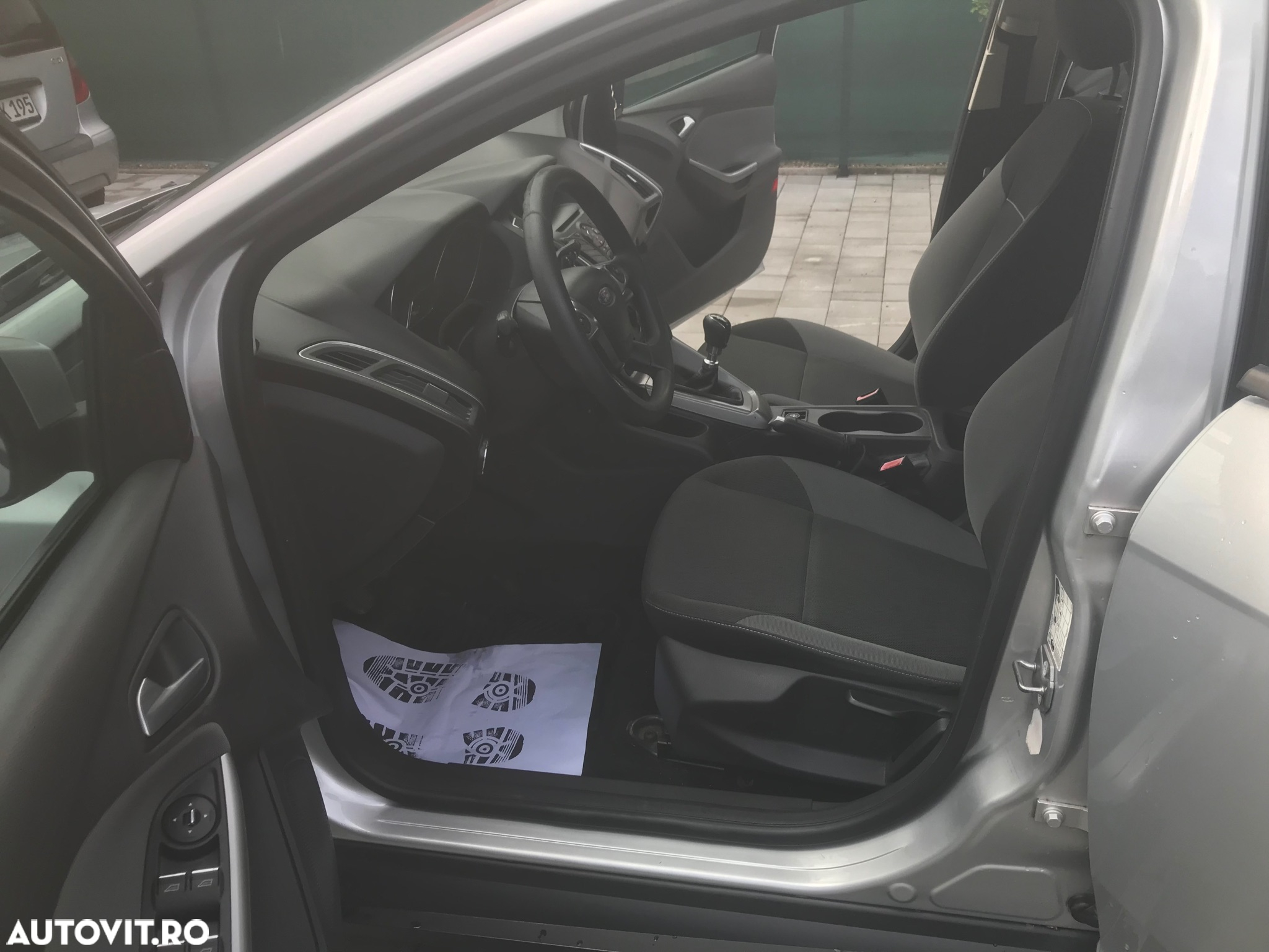 Ford Focus - 10