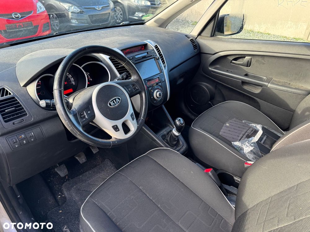 Kia Venga 1.4 CRDi 90 Business Line - 10