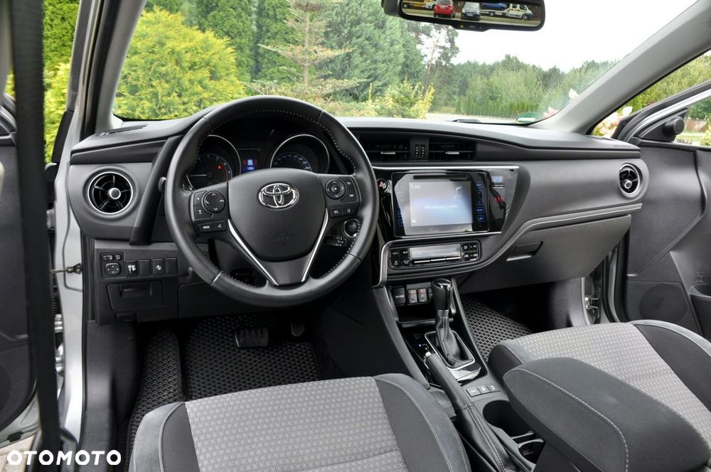 Toyota Auris - 29