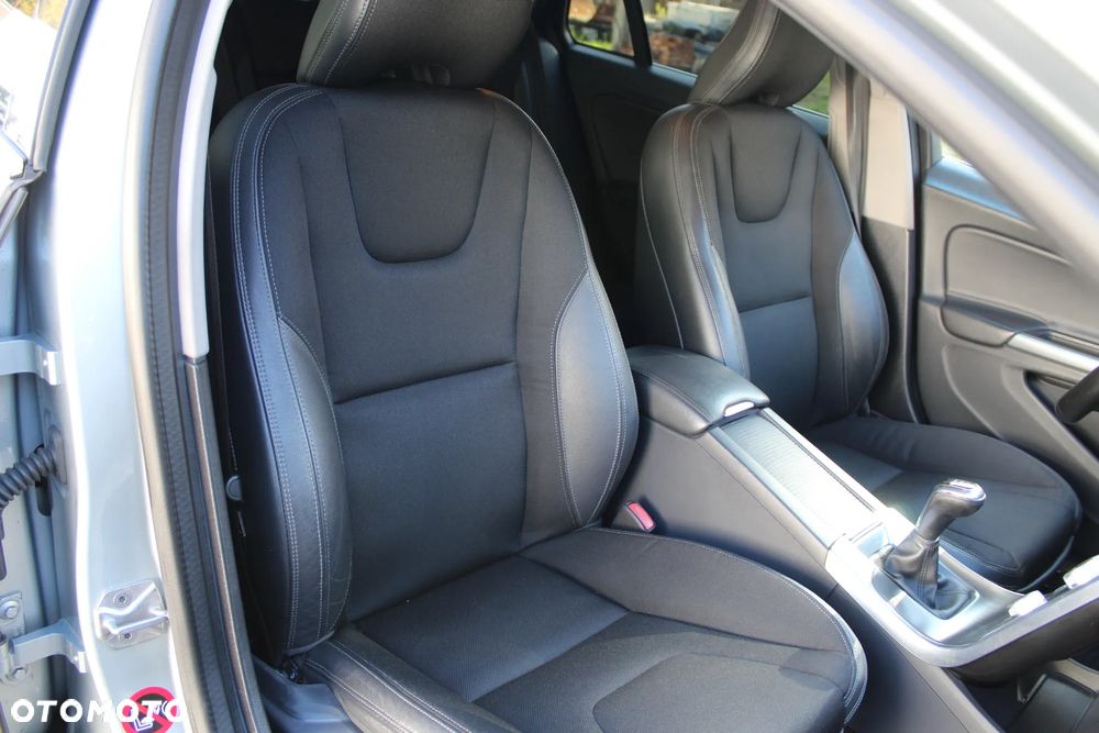 Volvo V60 - 29