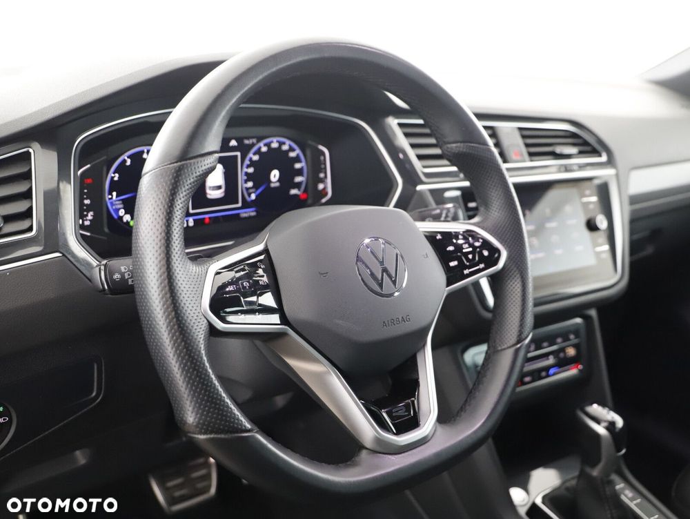 Volkswagen Tiguan - 10