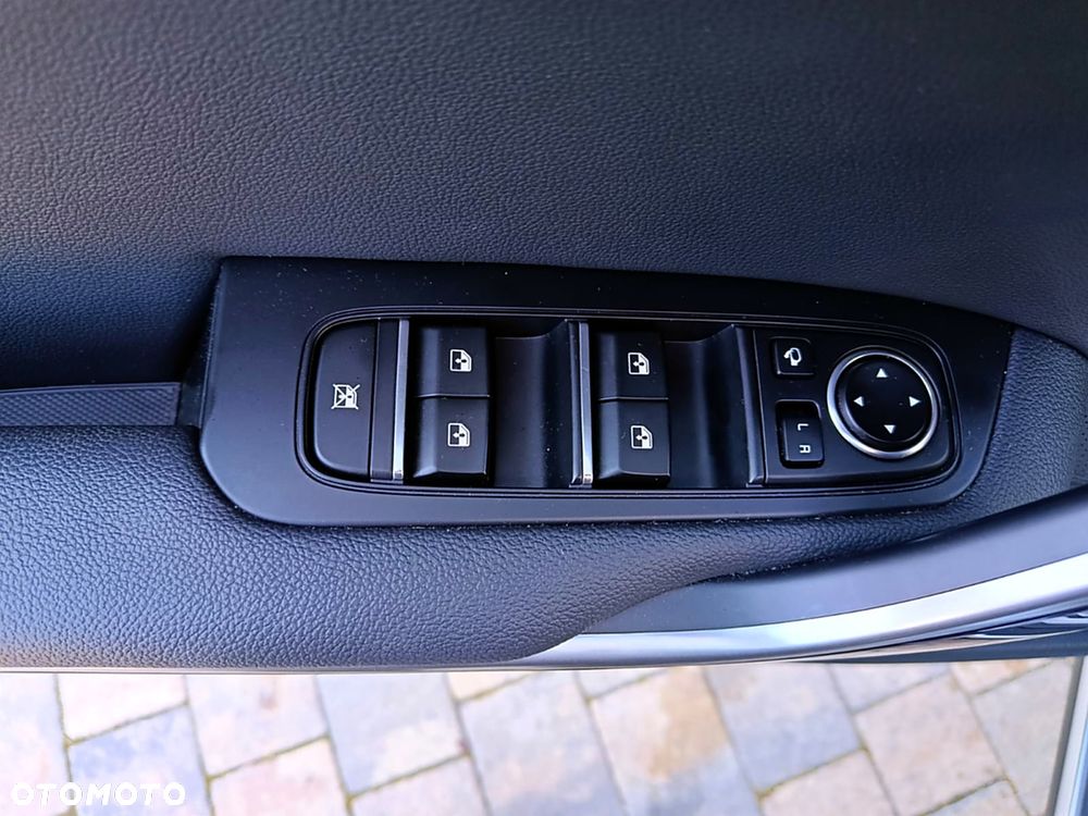 Kia XCeed 1.6 T-GDI OPF DCT7 PLATINUM - 23