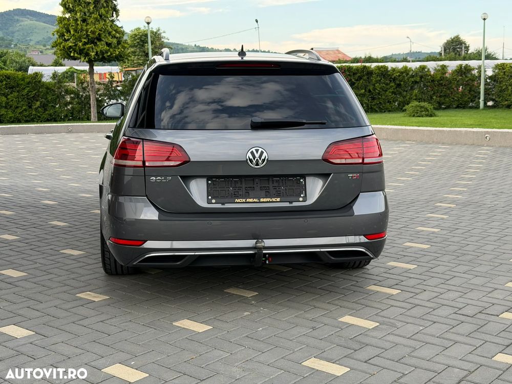 Volkswagen Golf 1.6 TDI SCR Comfortline - 10