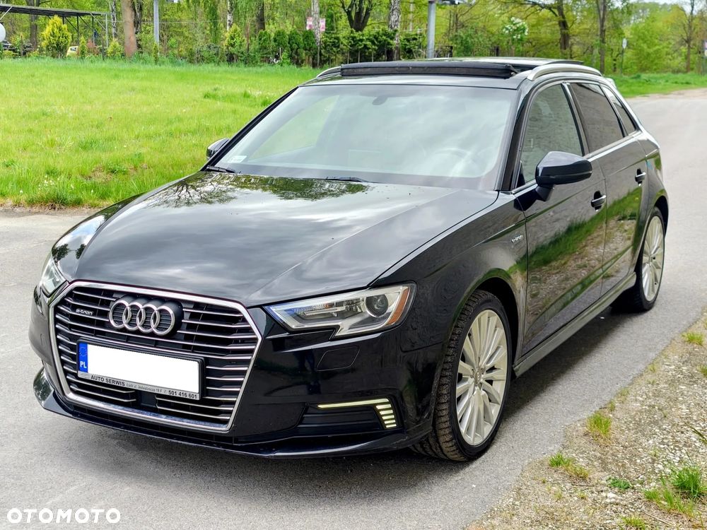 Audi A3 Sportback - 1