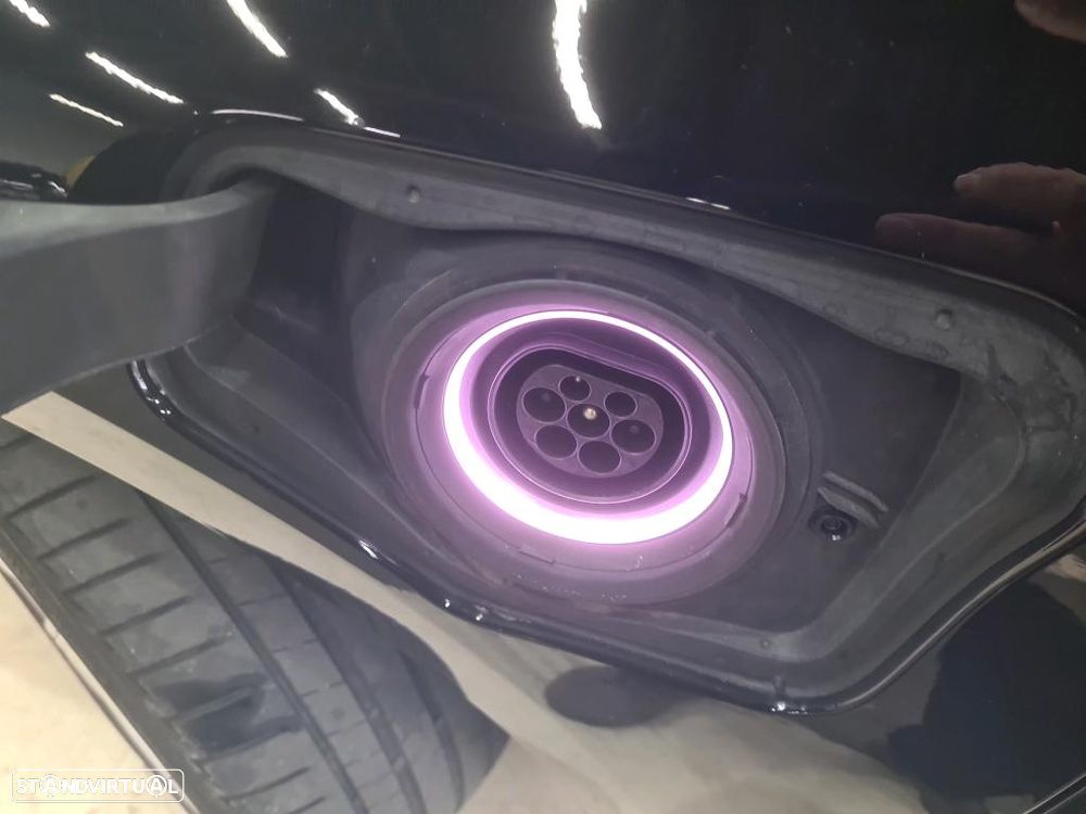 BMW 225xe Active Tourer - 11