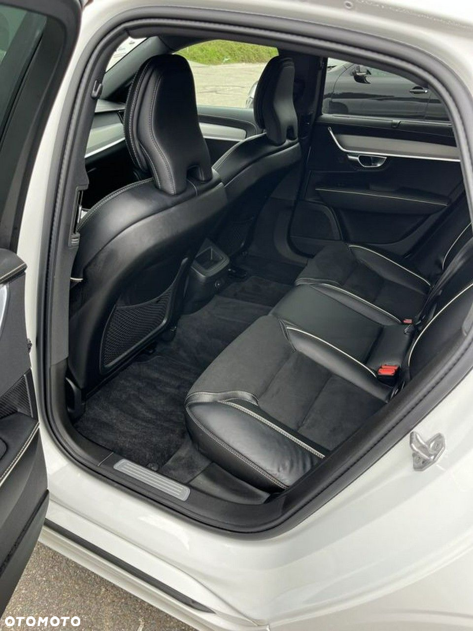 Volvo S90 B4 B R-Design - 15