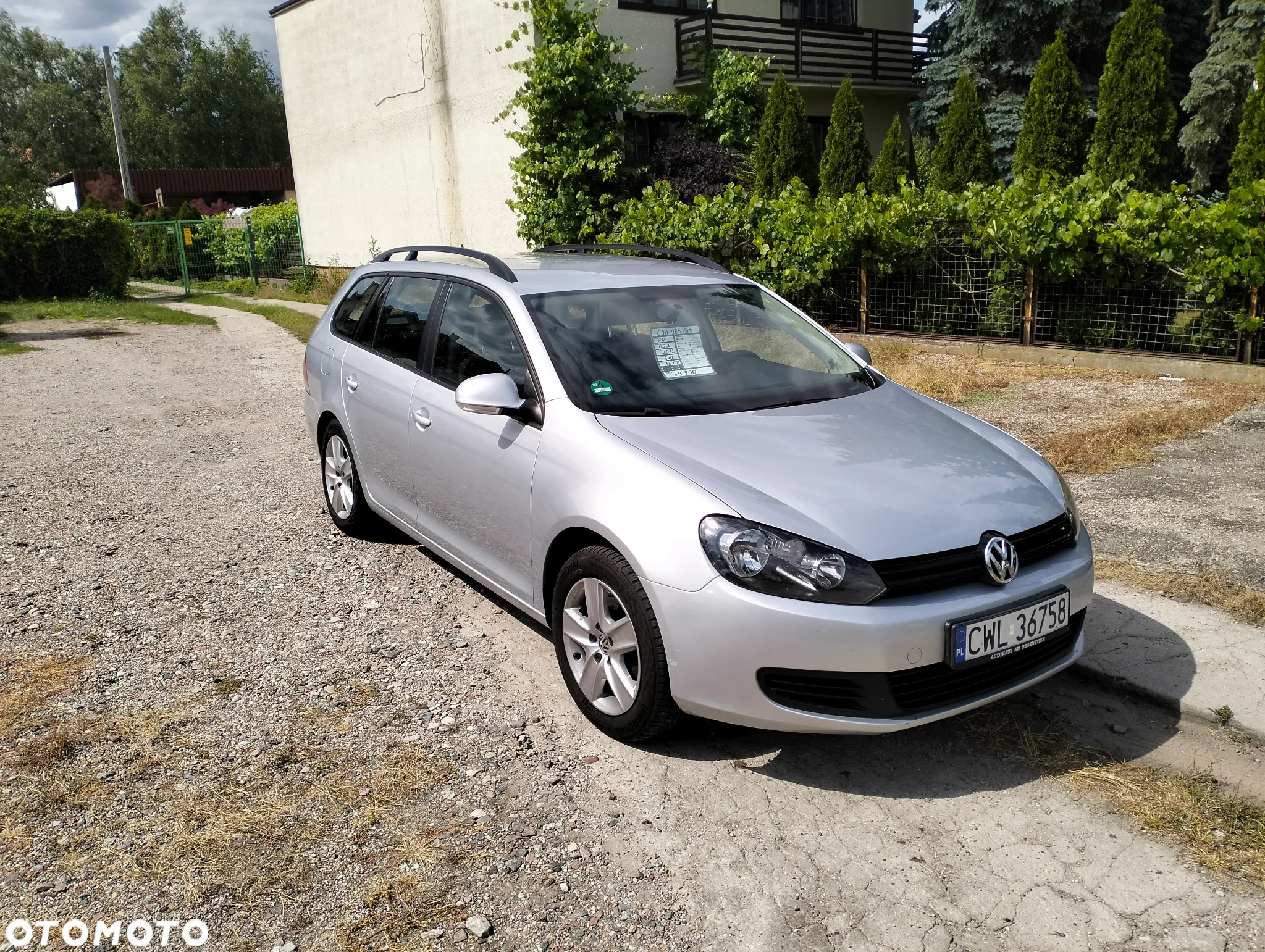 Volkswagen Golf - 10