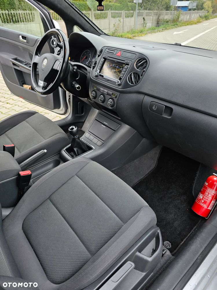 Volkswagen Golf Plus - 11