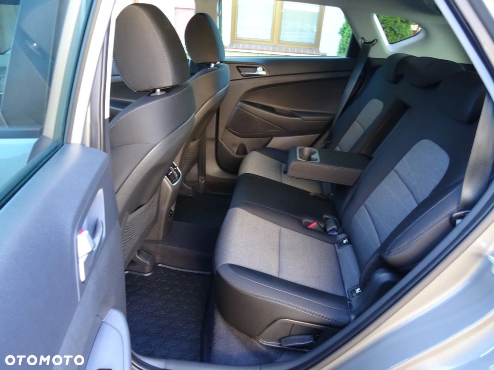 Hyundai Tucson 1.6 GDi 2WD Select - 27