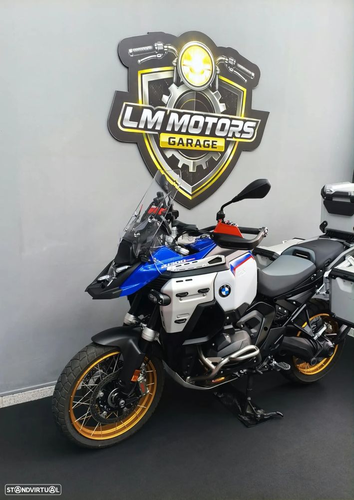 BMW R 1300 GS Adventure Trophy - 12