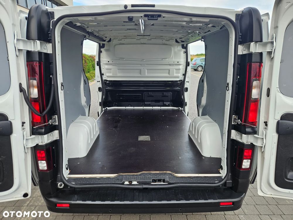 Renault Trafic Vivaro Talento - 28