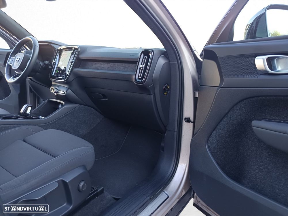 Volvo XC 40 Recharge Plus - 33