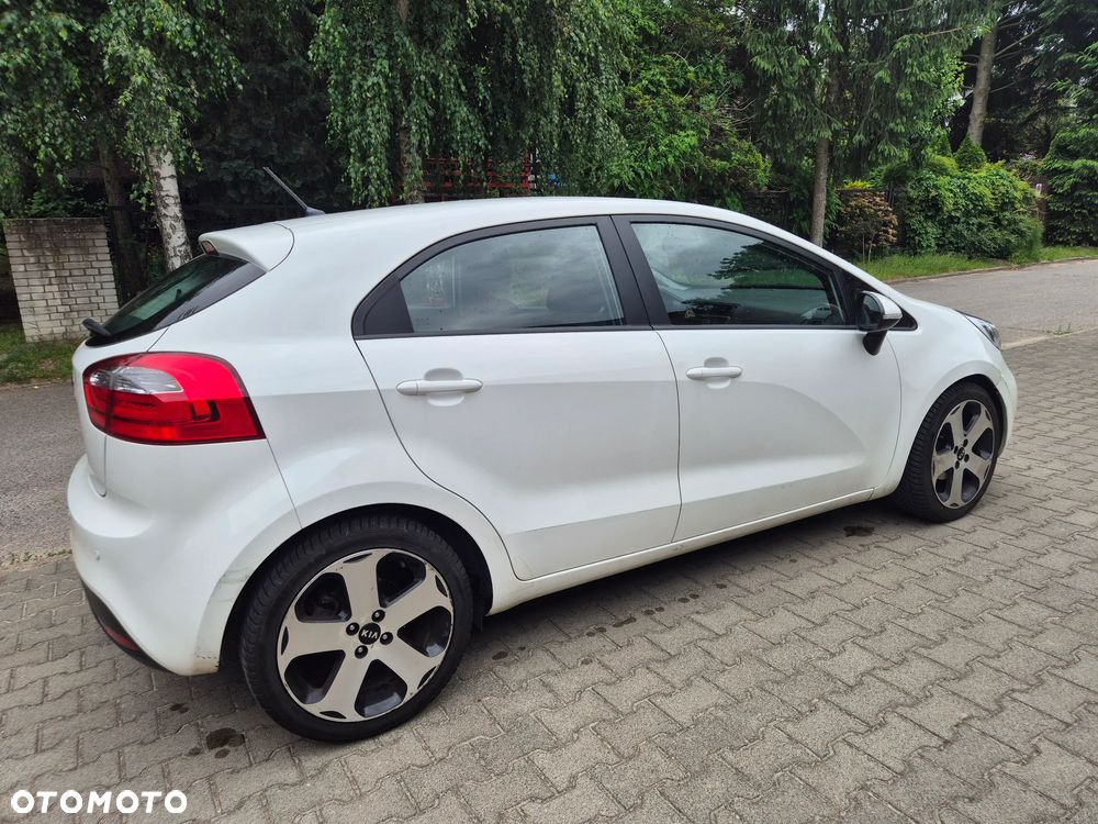 Kia Rio 1.2 XL - 4