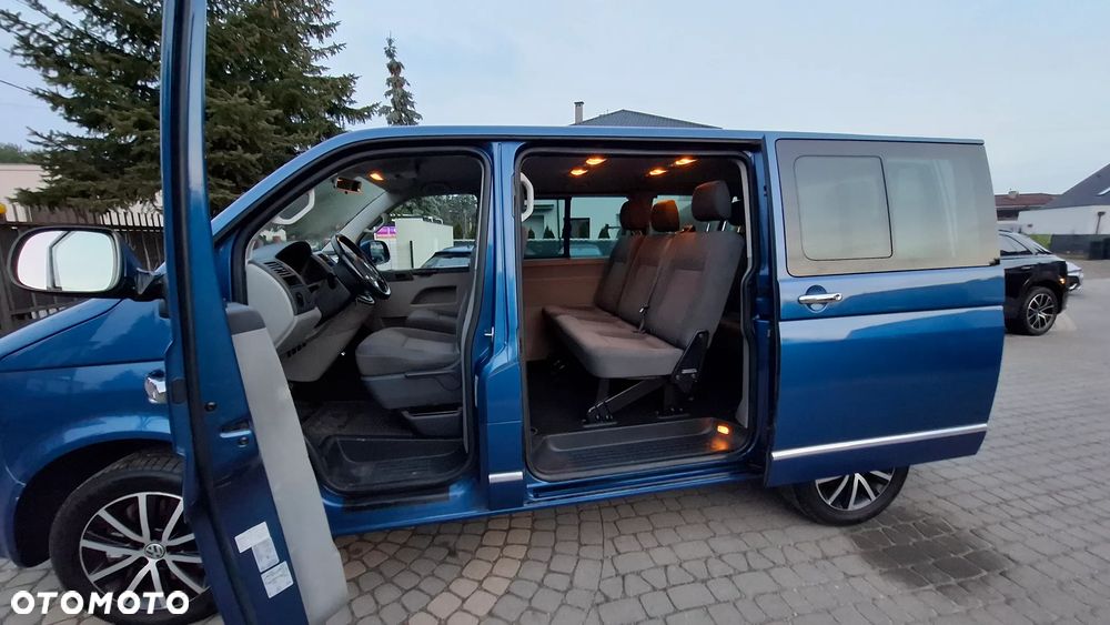 Volkswagen Caravelle - 13