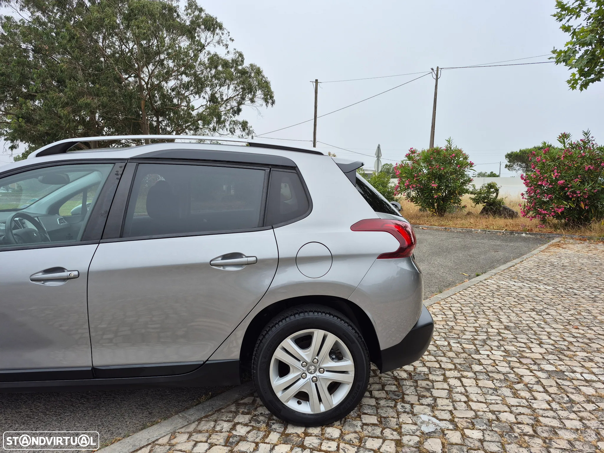 Peugeot 2008 1.2 PureTech Style - 5