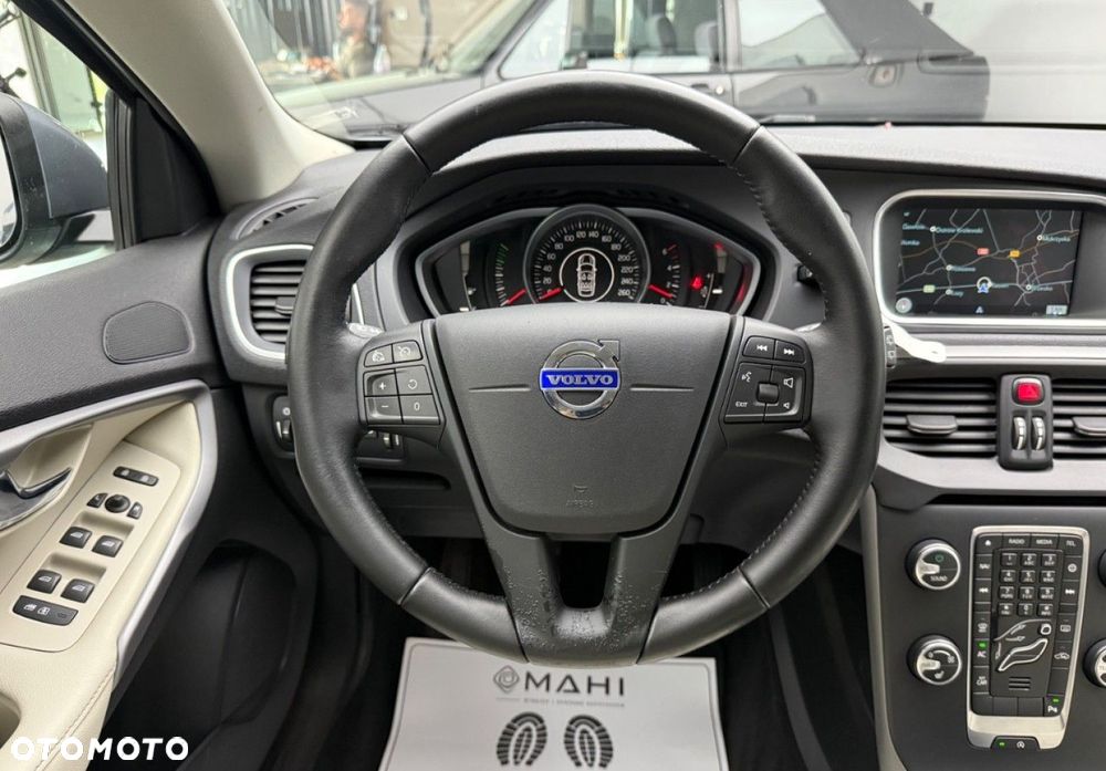 Volvo V40 D2 Kinetic - 22