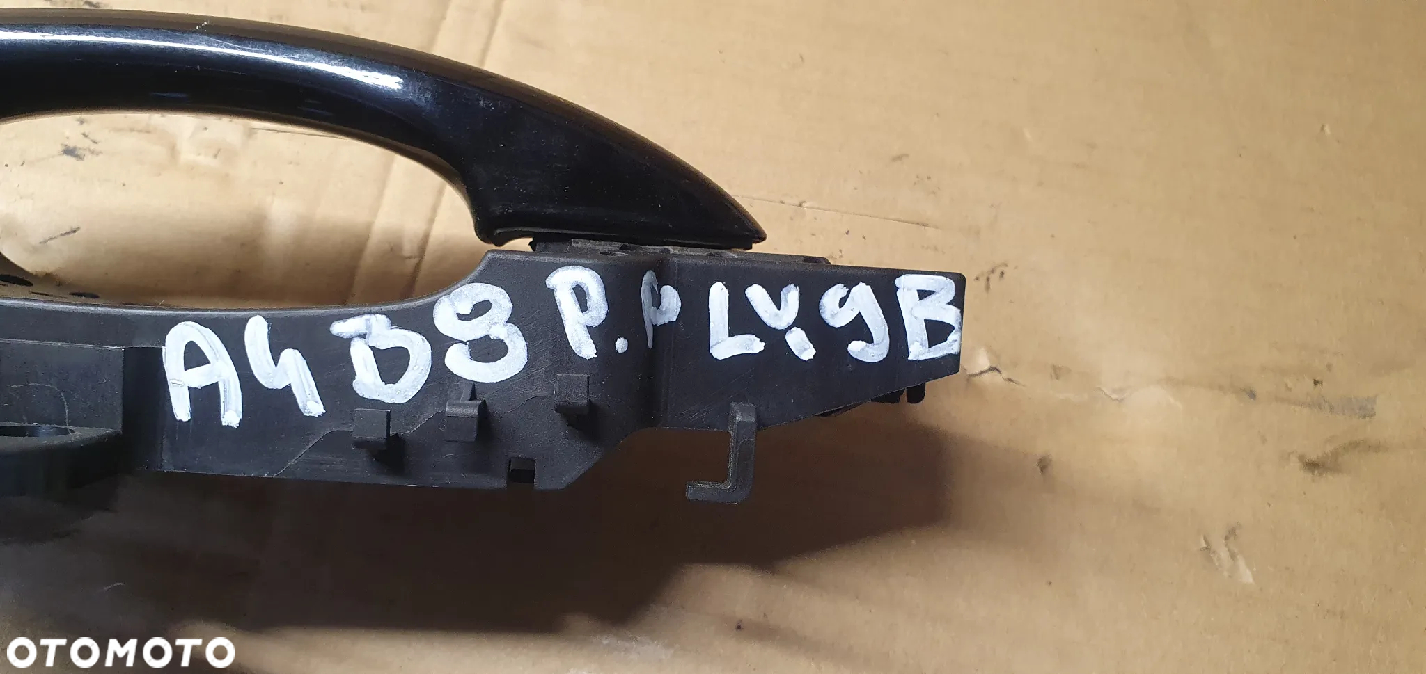 Klamka prawy przód przednia prawa Audi A4 B8 8T0837886A - 7