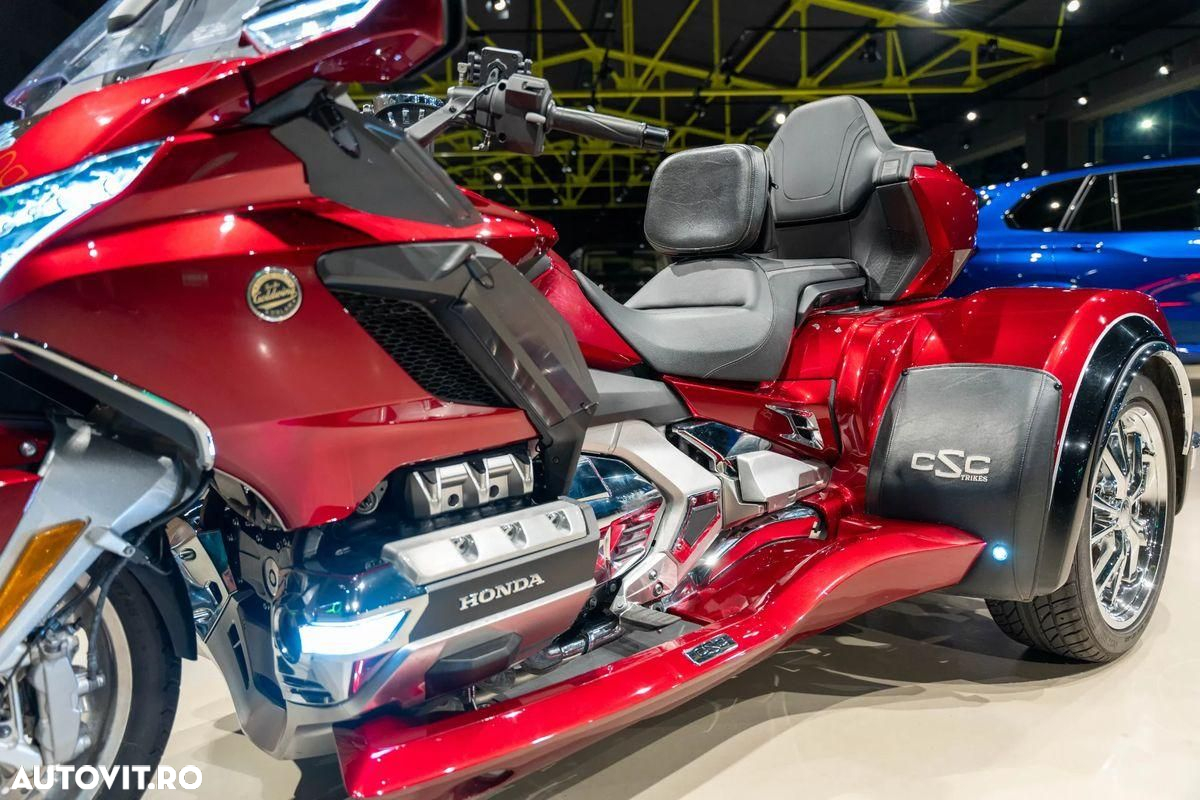 Honda GL 1800 Gold Wing - 16