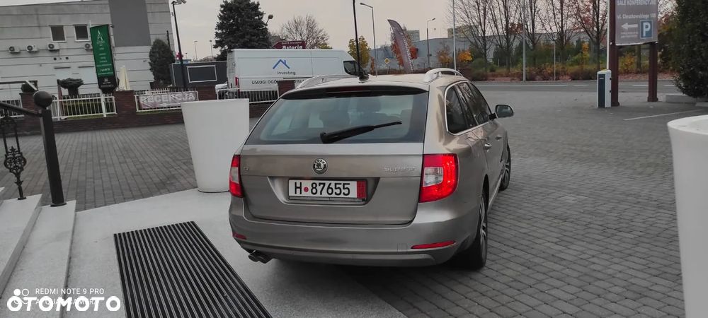 Skoda Superb 2.0 TDI Comfort DSG - 22