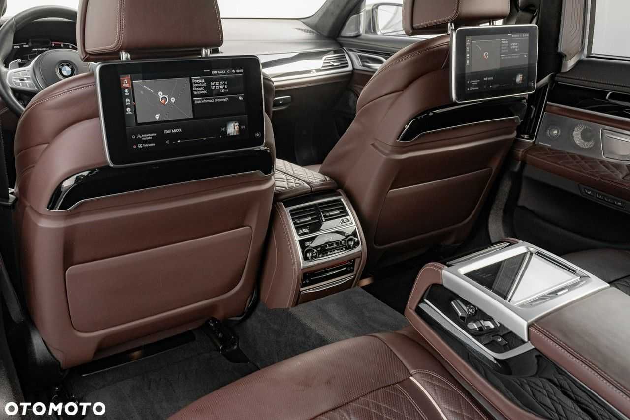 BMW Seria 7 M760Li xDrive - 29