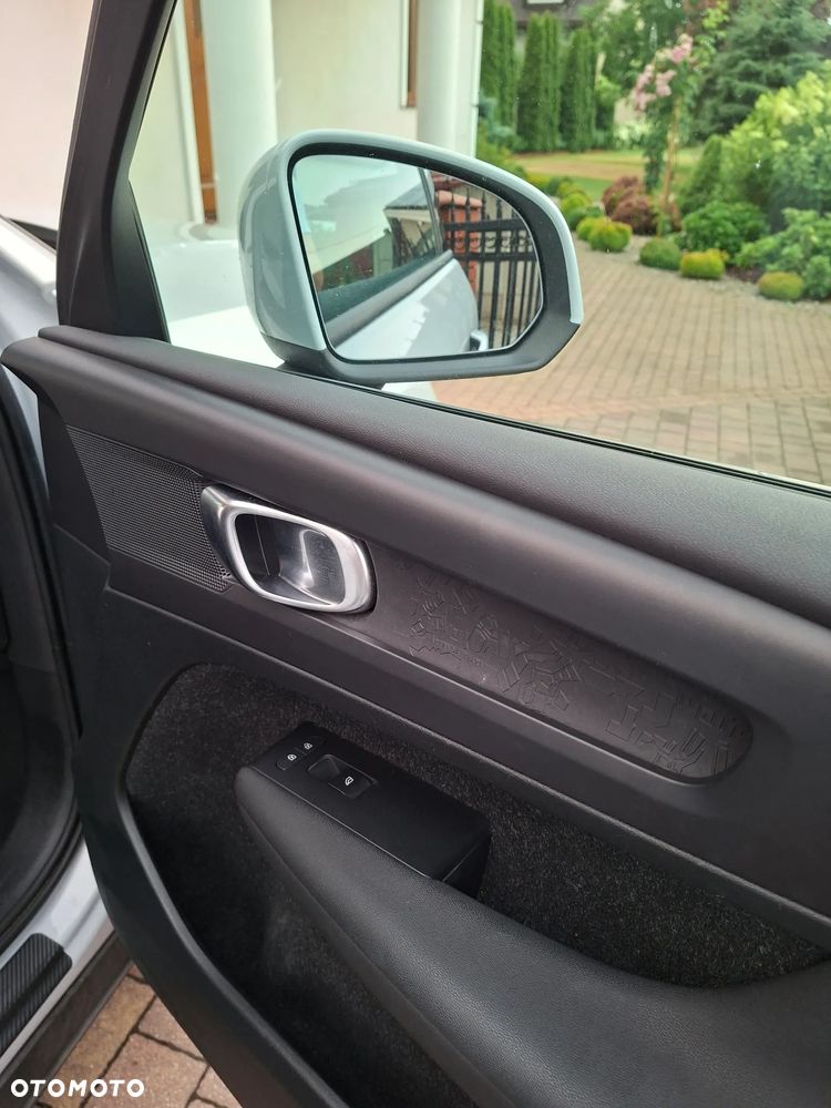 Volvo XC 40 T3 - 11