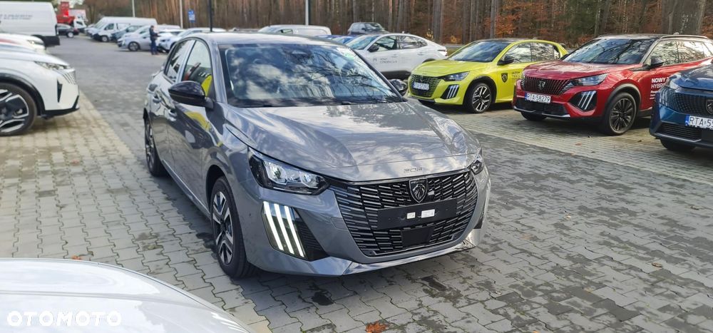 Peugeot 208 - 14