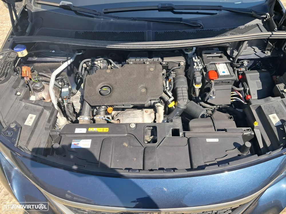Peugeot 5008 1.5 BlueHDi GT Line EAT8 - 26