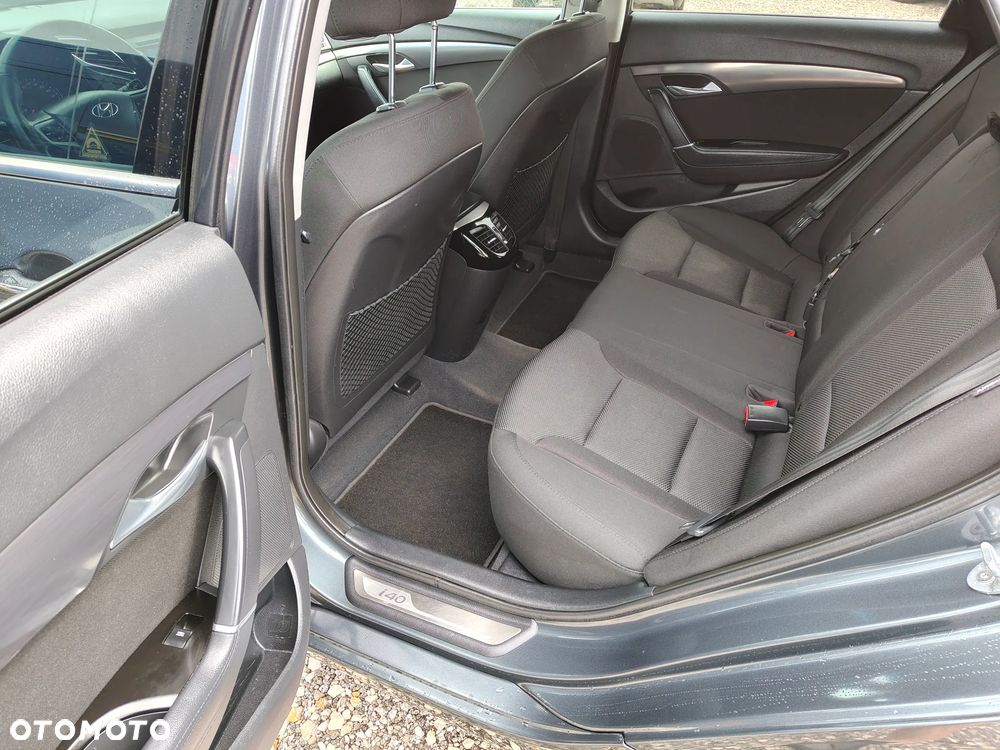 Hyundai i40 1.7 CRDi Comfort + - 23