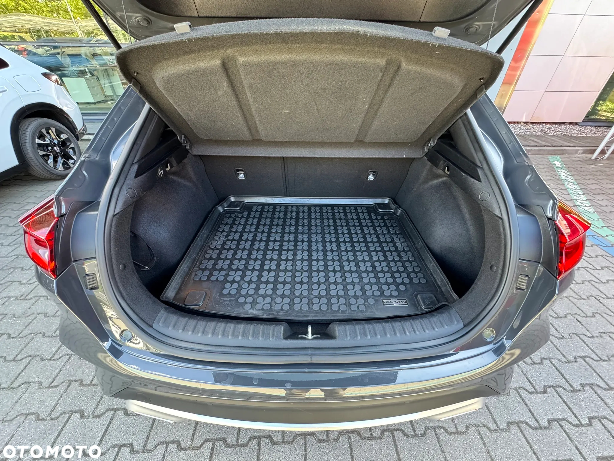 Kia XCeed 1.5 T-GDI M - 16