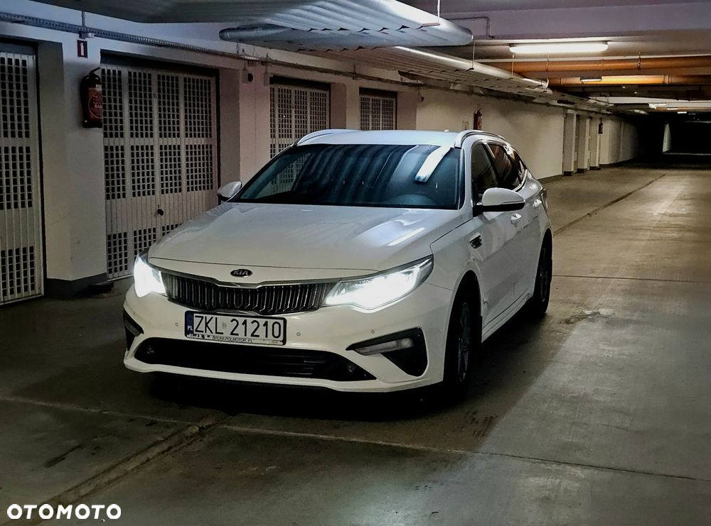 Kia Optima 2.0 M - 1