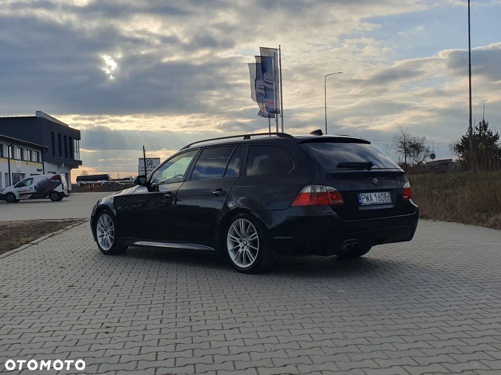 BMW Seria 5 525d - 5
